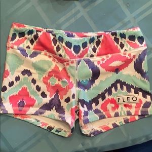 Fleo 3.25 size medium shorts